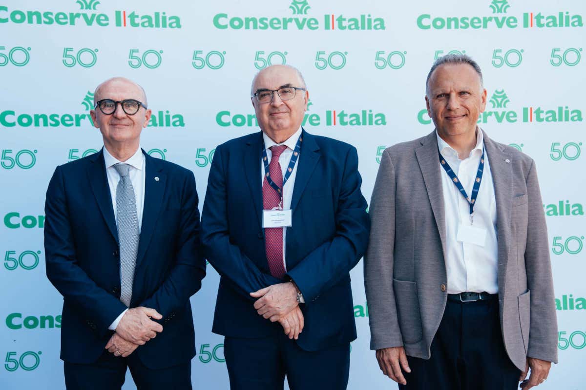 A Pomposa il futuro del pomodoro passa da automazione e filiera cooperativa