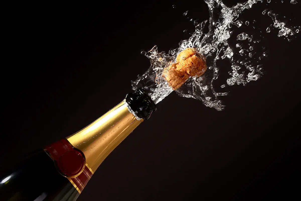 Anno nuovo, bottiglia vecchia: i consigli per conservare la qualit&agrave; del vino avanzato