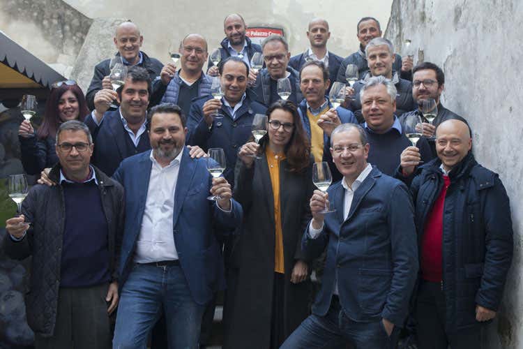 (Consorzio dei Vini d’Abruzzo Di Campli è ancora il presidente) (Consorzio dei Vini d’Abruzzo Di Campli è ancora il presidente)