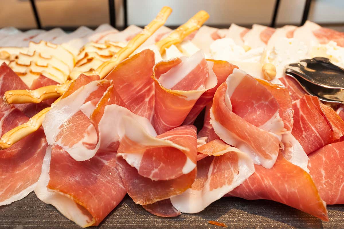 Dal Friuli alla Calabria: ecco alcuni salumi “da Re” che raccontano l’Italia
