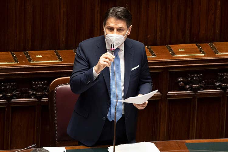 Il presidente del Consiglio, Giuseppe Conte alla Camera - Conte alla Camera per la fiducia Pronto a riassegnare l'Agricoltura