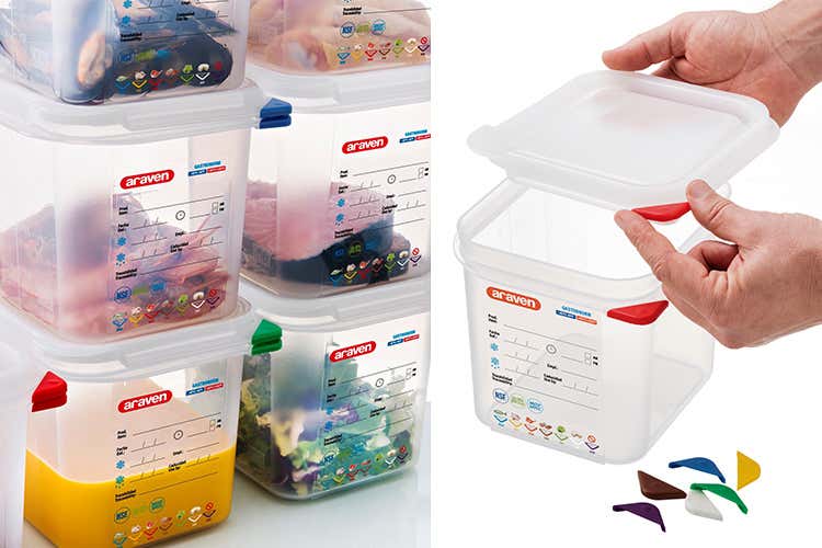 Le clip colorate per contrassegnare ciascun contenitore e il suo coperchio sono state aumentate da 5 a 7 (I contenitori ermetici Araven allungano la vita dei cibi del 25%)