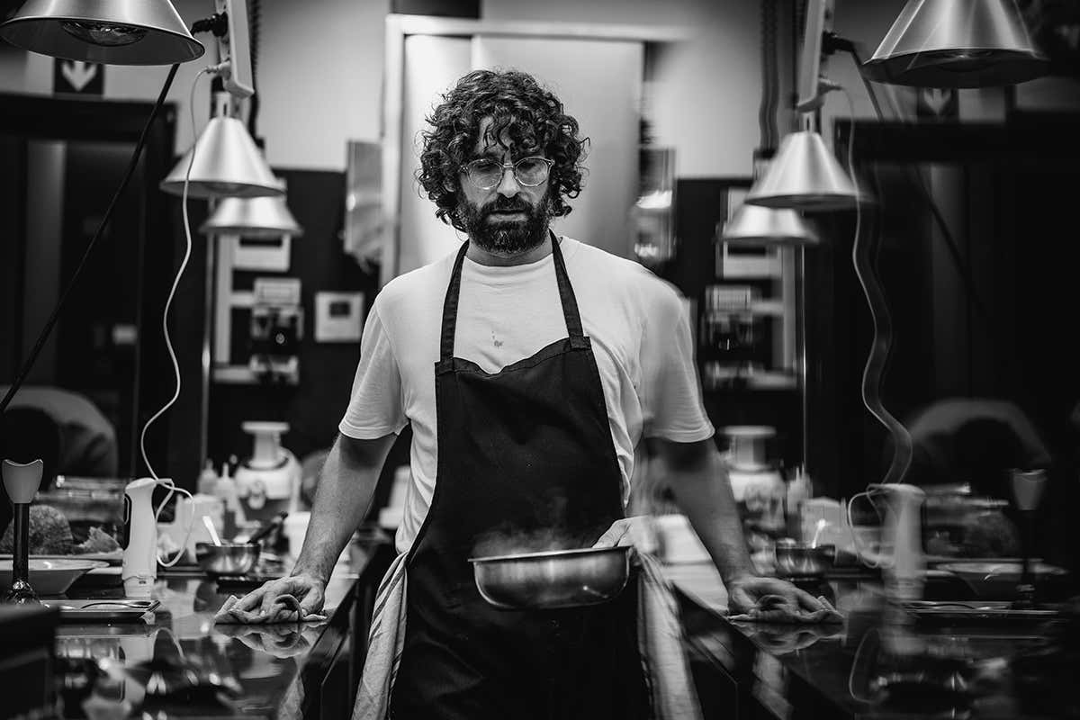 Dal donut alla bolognese alle cozze cacio e pepe, il ristorante che (non) scherza con la tradizione