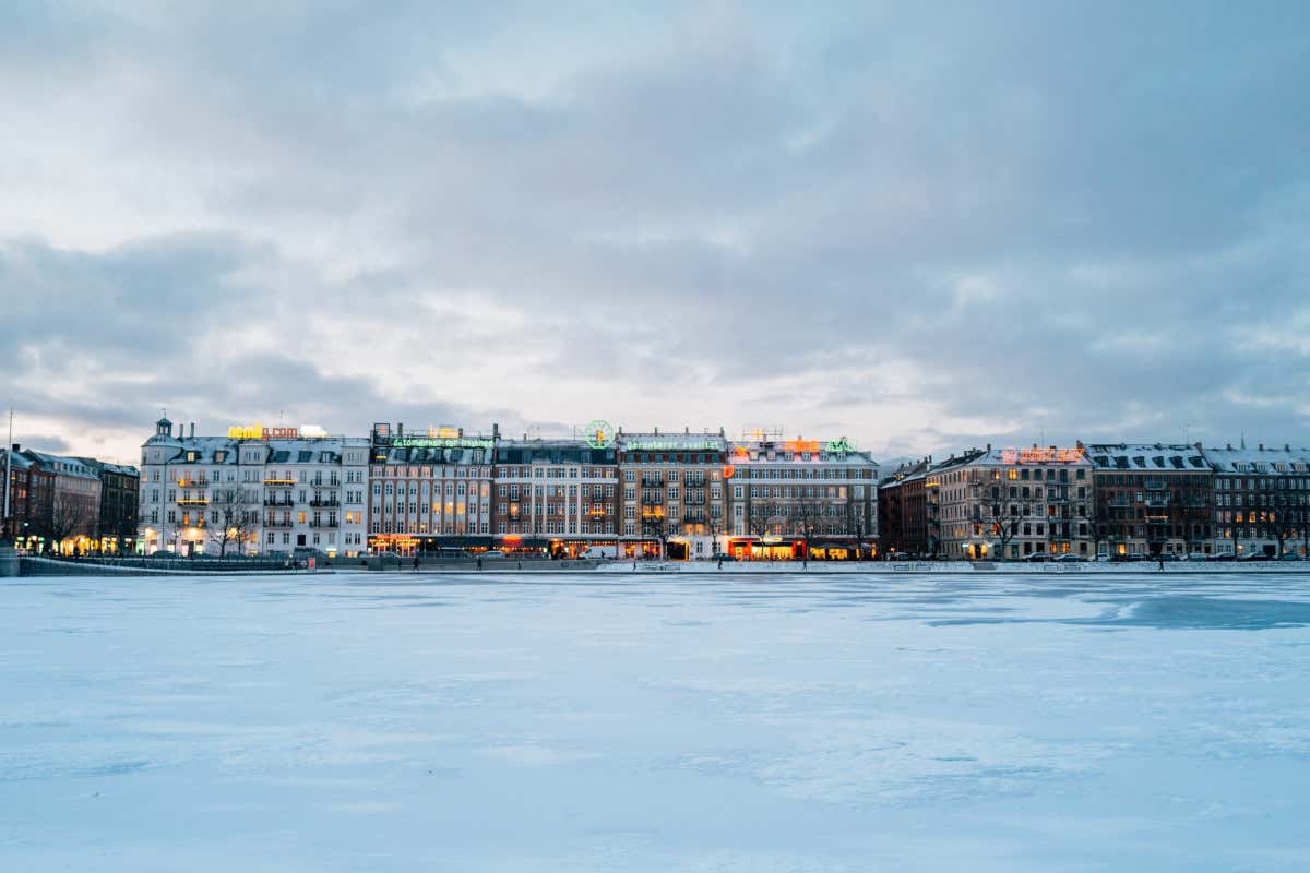 Il lago ghiacciato di Peblinge