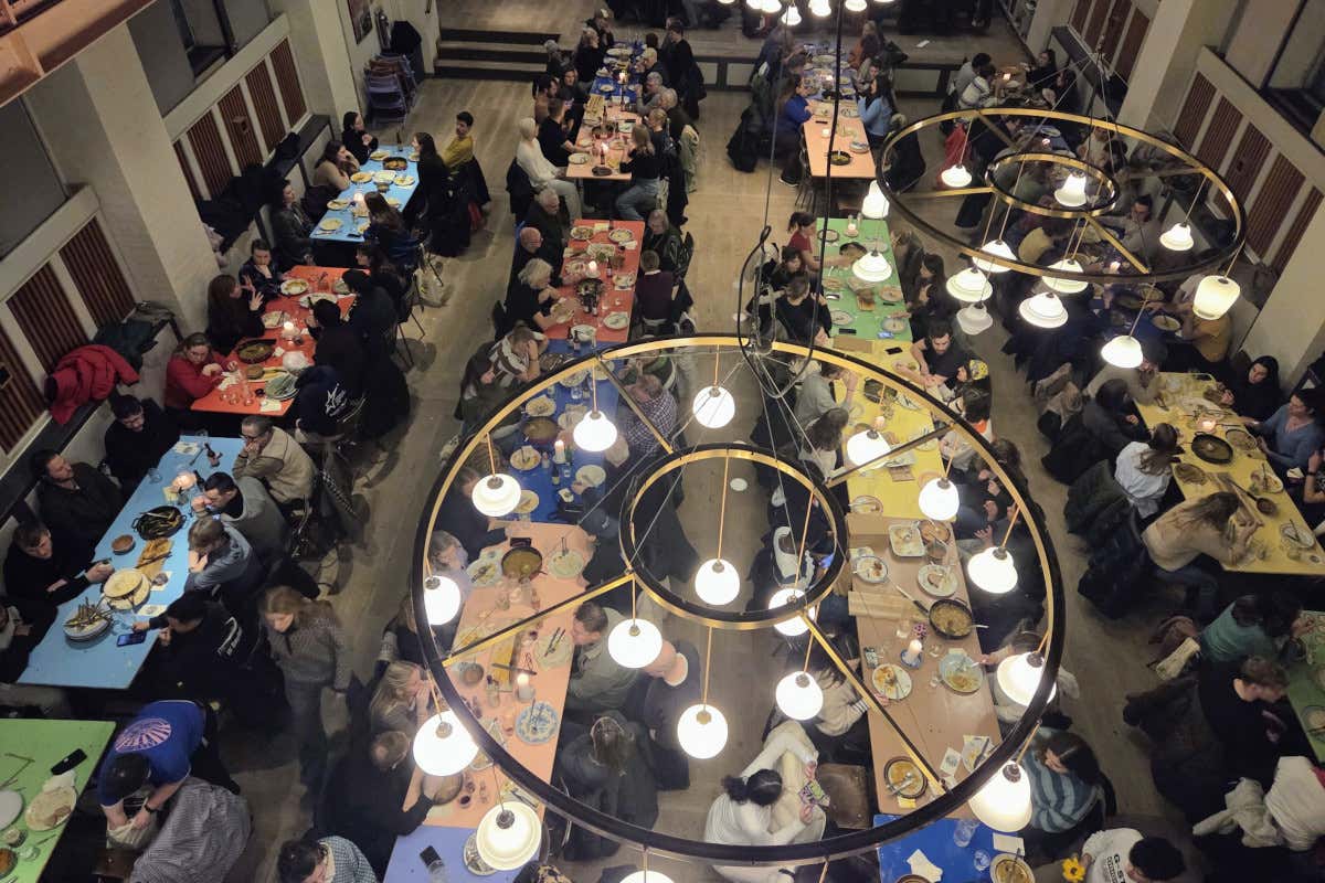 I communal dinner raccontano l’anima più autentica e conviviale di Copenaghen