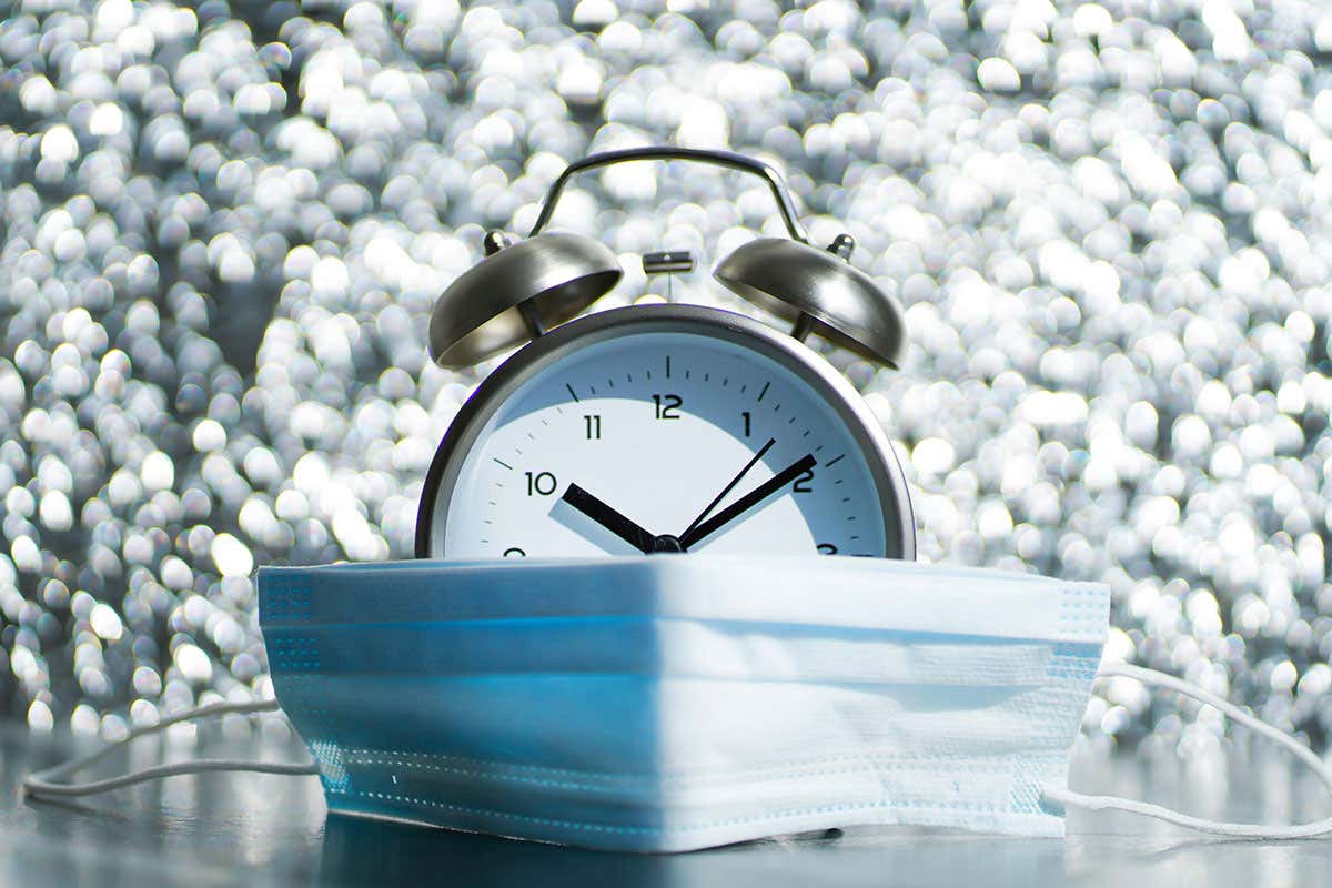 Il coprifuoco sta stretto a tutti ma rimane alle 22 Coprifuoco, stallo al Governo Sull'estensione si decide più avanti