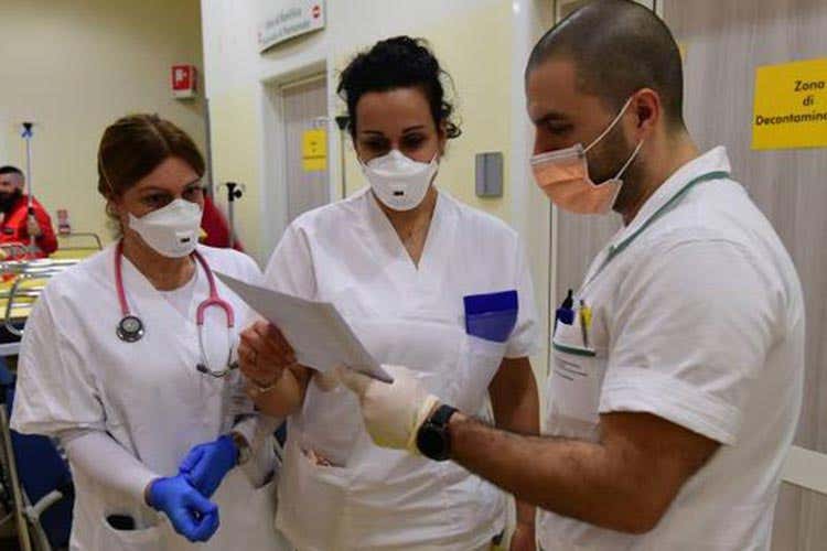 Tornano a crescere i contagi in Italia - Covid, altri 5.901 contagi e 41 decessi