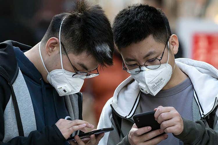 Milioni di persone cercano coronavirus sul web - Coronavirus virale sui social Nove milioni di click in un mese