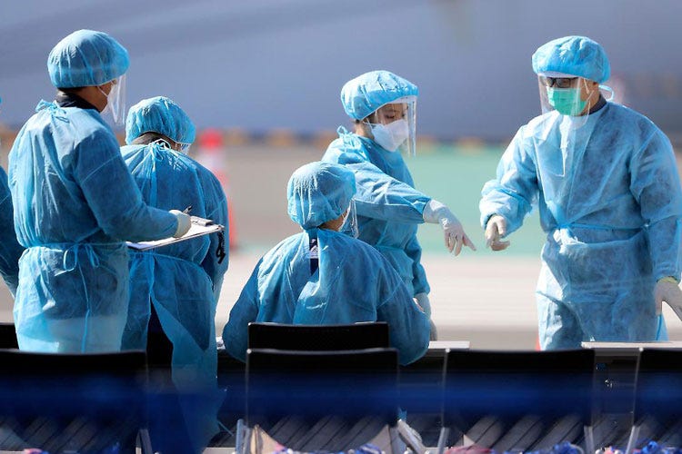 Il bollettino dei contagi è in costante aggiornamento - Coronavirus, un morto e 19 contagi Chiudono i negozi, 10 paesi isolati
