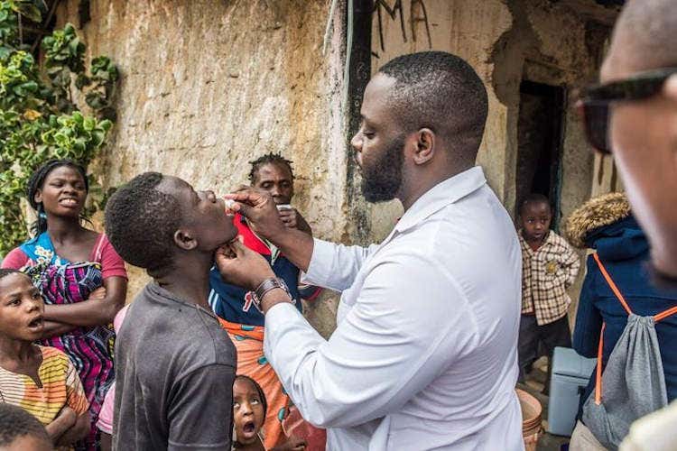 Oms: Ue, 1 caso su 13 nella sanit&agrave; Si temono 300mila morti in Africa