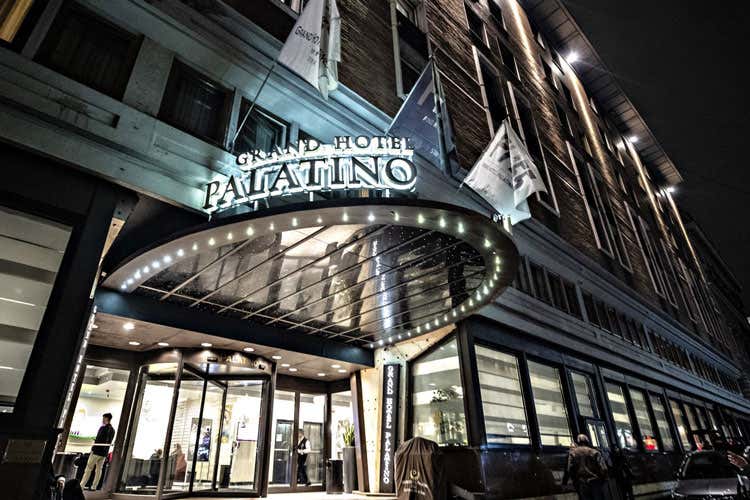 L'hotel romano dove alloggiavano i due cinesi contagiati (Virus, azzerato il turismo cinese Locali più vuoti, paura per l'export)