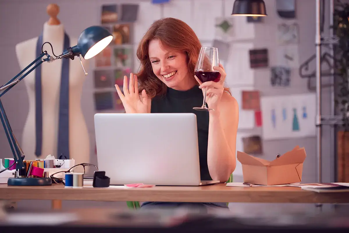 Il corso #Vinodentro si pu&ograve; seguire anche da remoto Il regalo giusto per i wine lover? Un corso per approfondire la conoscenza del vino