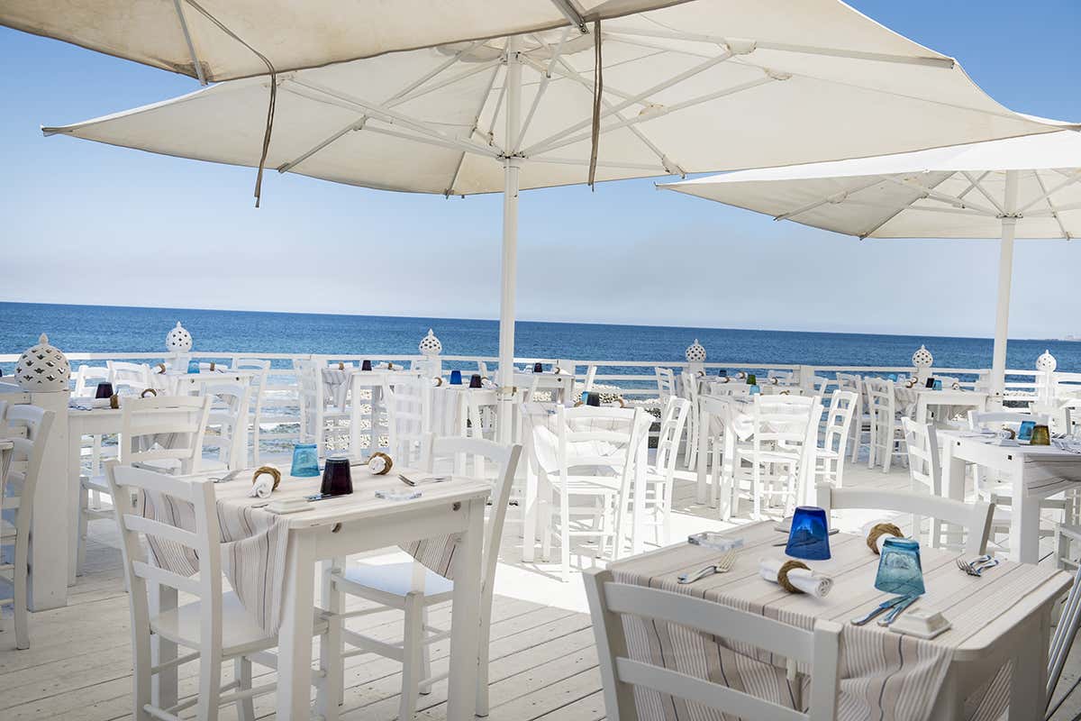 Cortile Arabo a Marzamemi annuncia la nuova champagneria Una champagneria pied dans l'eau? Succede a Marzamemi Cortile Arabo a Marzamemi annuncia la nuova champagneria Una champagneria pied dans l'eau? Succede a Marzamemi