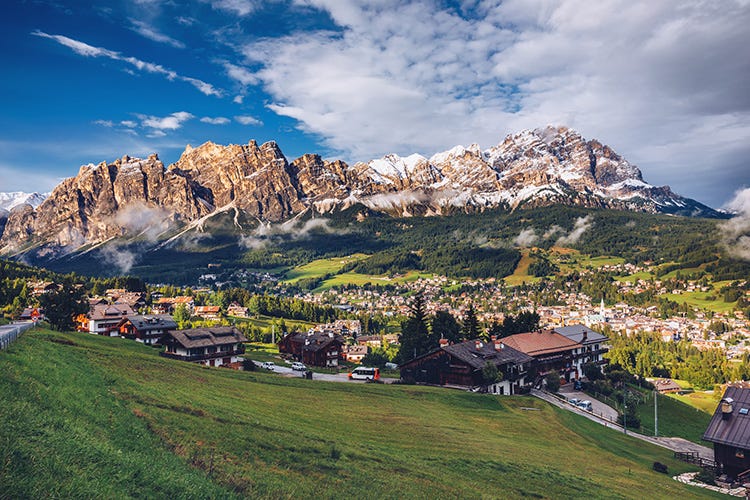 La bella Cortina d’Ampezzo è pronta a ripartire per l’estate 2021  Design, cibo, cultura e natura Cortina riparte per l’estate