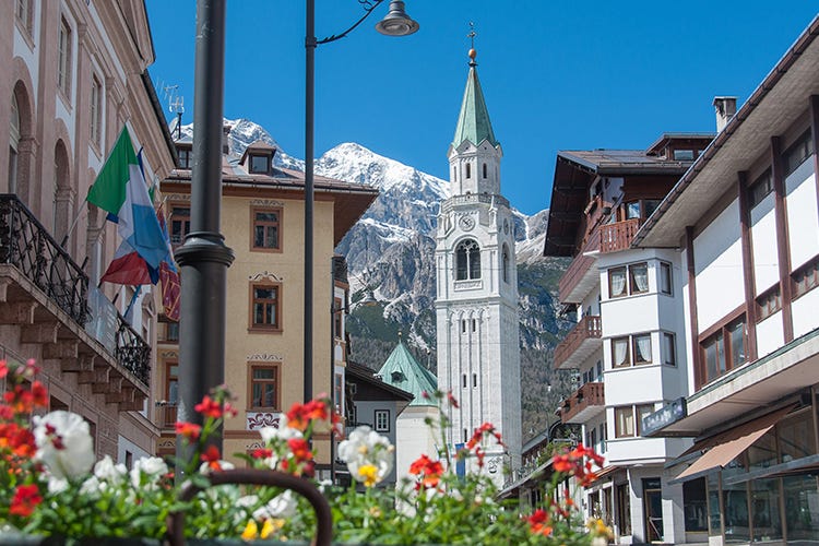 Il centro di Cortina - A Cortina parte l’estate covid free Assicurazione per turisti contagiati