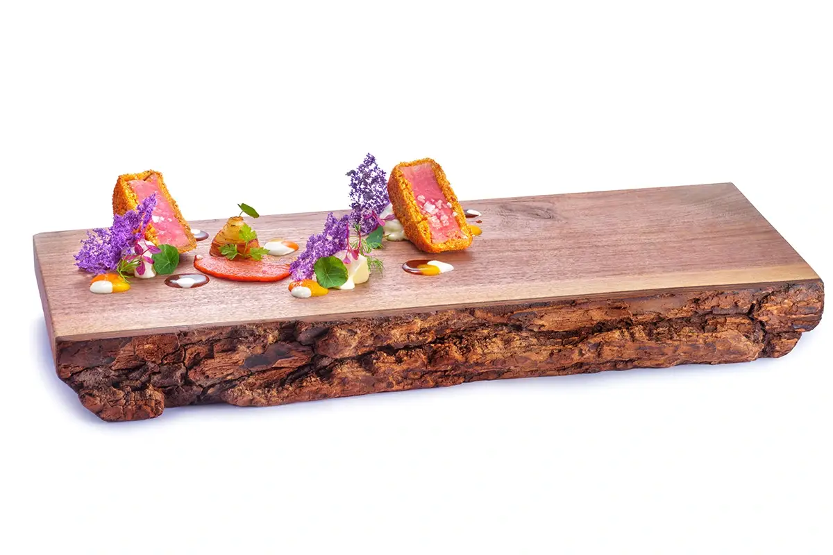 Cotoletta napoletana al babà Daní Maison, un giardino “stellato” nel cuore di Ischia