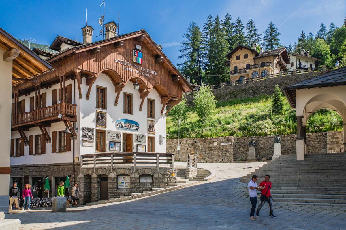 A Courmayeur un confronto sul futuro del turismo di montagna