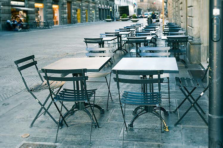 Zona arancione per quasi tutta Italia L’Italia sempre più arancione e i ristoranti cominiano a sperare