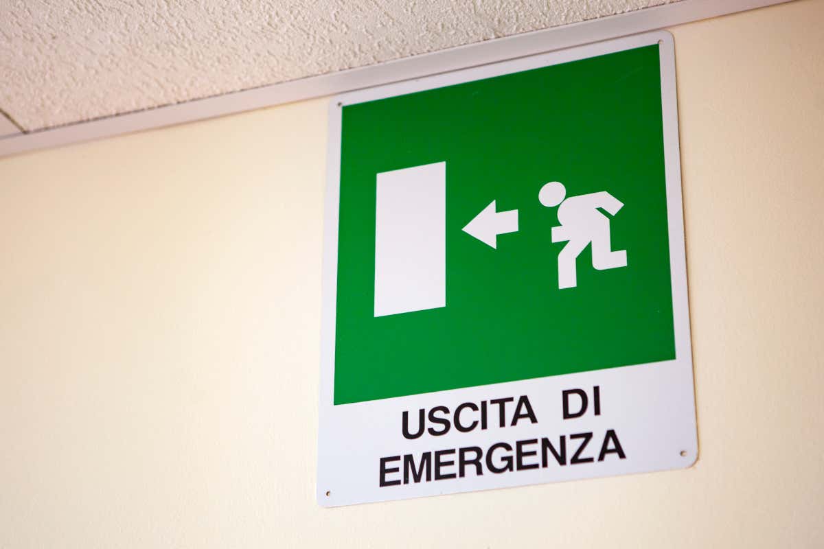 Crans-Montana, morti annunciati: le regole ignorate uccidono. Cosa fare per essere sicuri Crans-Montana, morti annunciati: le regole ignorate uccidono. Cosa fare per essere sicuri