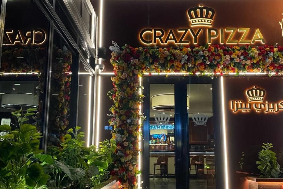 Crazy Pizza, il ristorante di lusso di Briatore ora apre anche in Kuwait