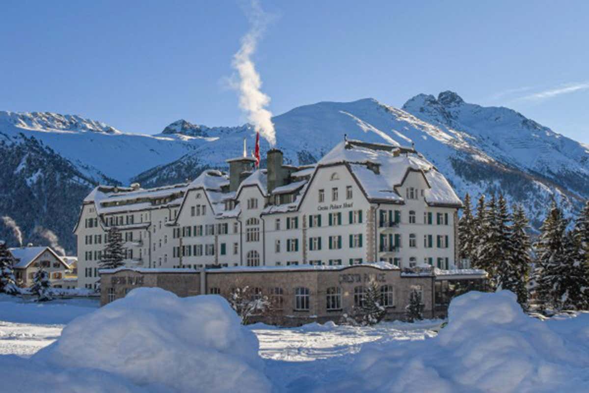 L'imponente facciata del Cresta Palace di Celerina Cresta Palace: a Celerina va in scena la dolce vita L'imponente facciata del Cresta Palace di Celerina Cresta Palace: a Celerina va in scena la dolce vita