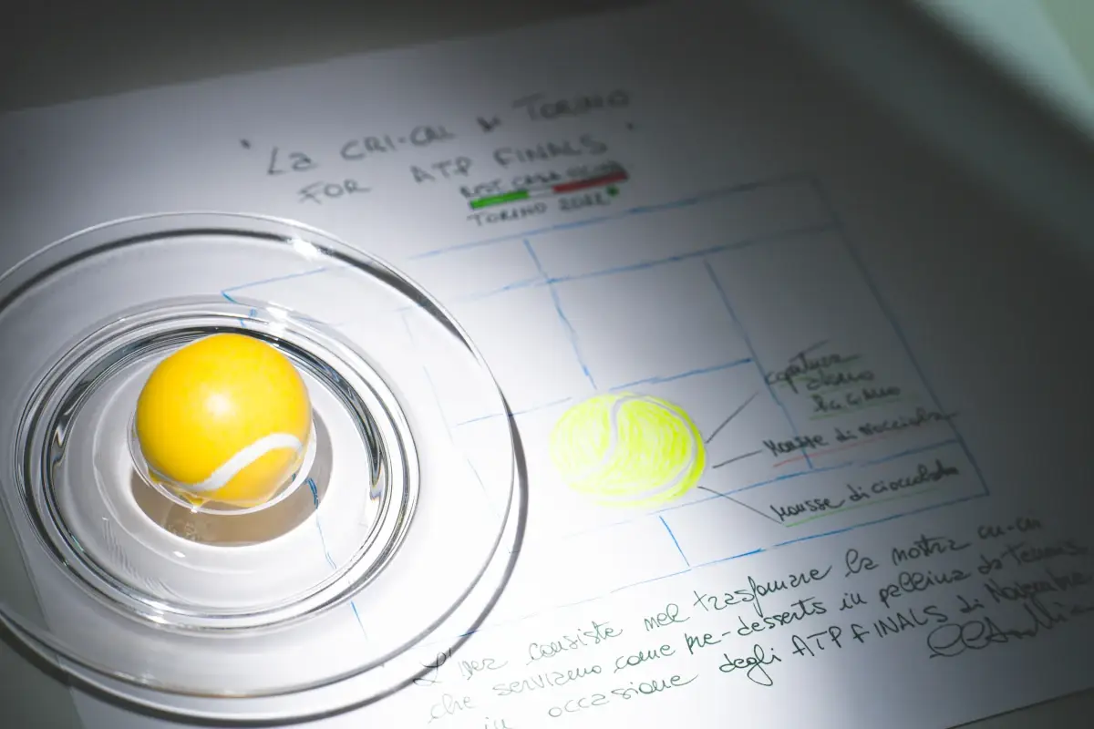 Il cri-cri di Claudio Vicina per le Atp Finals di Torino&nbsp; Il cri-cri si d&agrave; al tennis: la caramella cambia volto per le Atp Finals