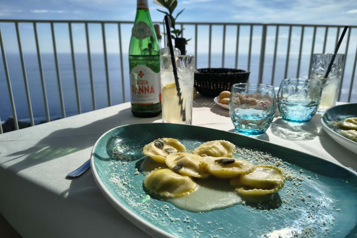 Conca dei Marini, Villa Il Limoneto. Dove la cucina diventa magia e filosofia di vita Conca dei Marini, Villa Il Limoneto. Dove la cucina diventa magia e filosofia di vita