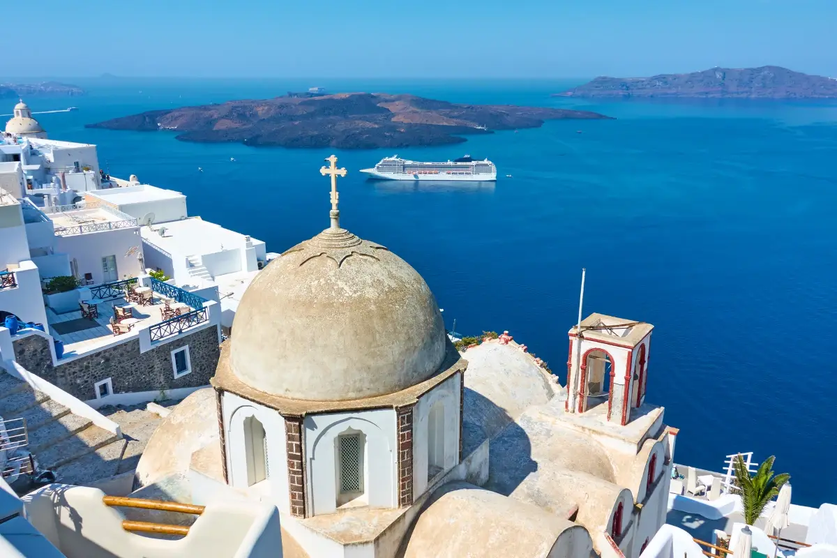 Le crociere fanno rotta sulla Grecia, nel 2022 oltre 5.000 scali