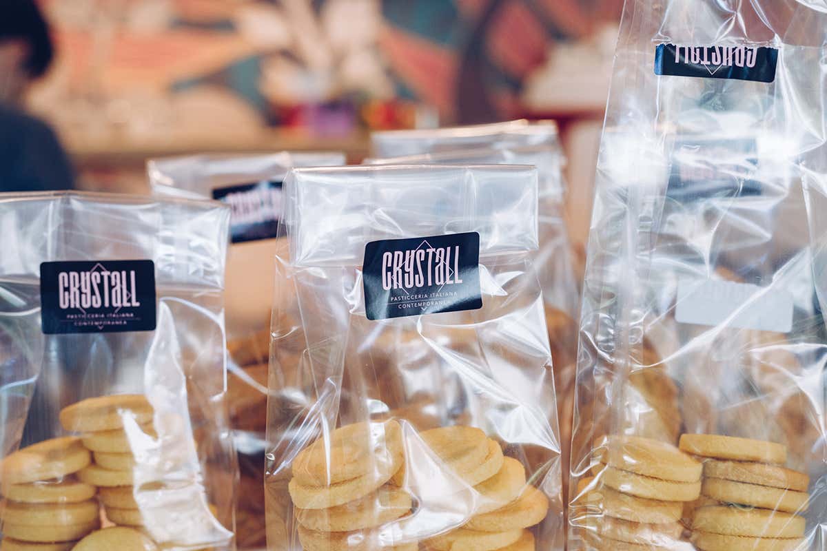 Attenzione ance al senza glutine e vegano Un Caffè Pasticceria che sembra una gioielleria! Succede a Porto San Giorgio