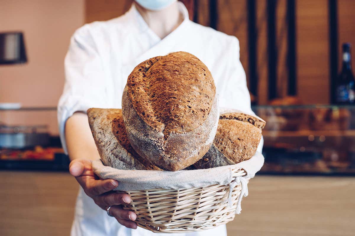 Il pane fatto in casa Un Caffè Pasticceria che sembra una gioielleria! Succede a Porto San Giorgio
