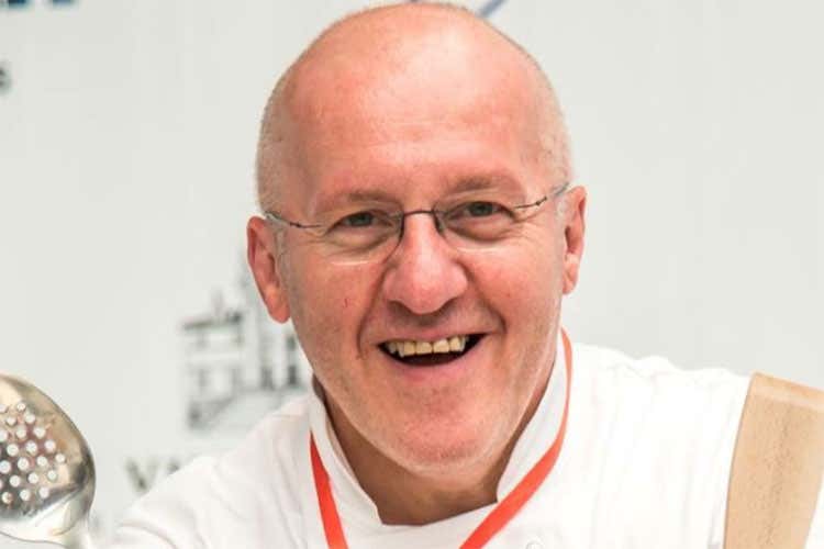 Umberto Vezzoli (La cucina di Umberto Vezzoli domina il panorama di Roma)