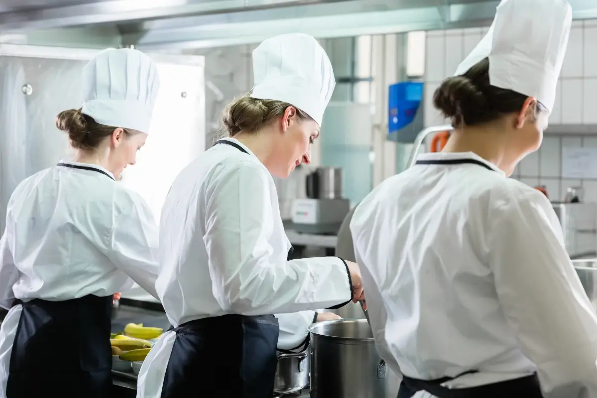 Carenza di personale, come rendere pi&ugrave; attrattivi accoglienza e ristorazione?