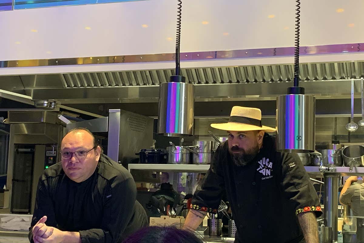 Pedro Evia, Vidal Elías Scoprire lo Yucatán partendo dalla sua cucina Pedro Evia, Vidal Elías Scoprire lo Yucatán partendo dalla sua cucina