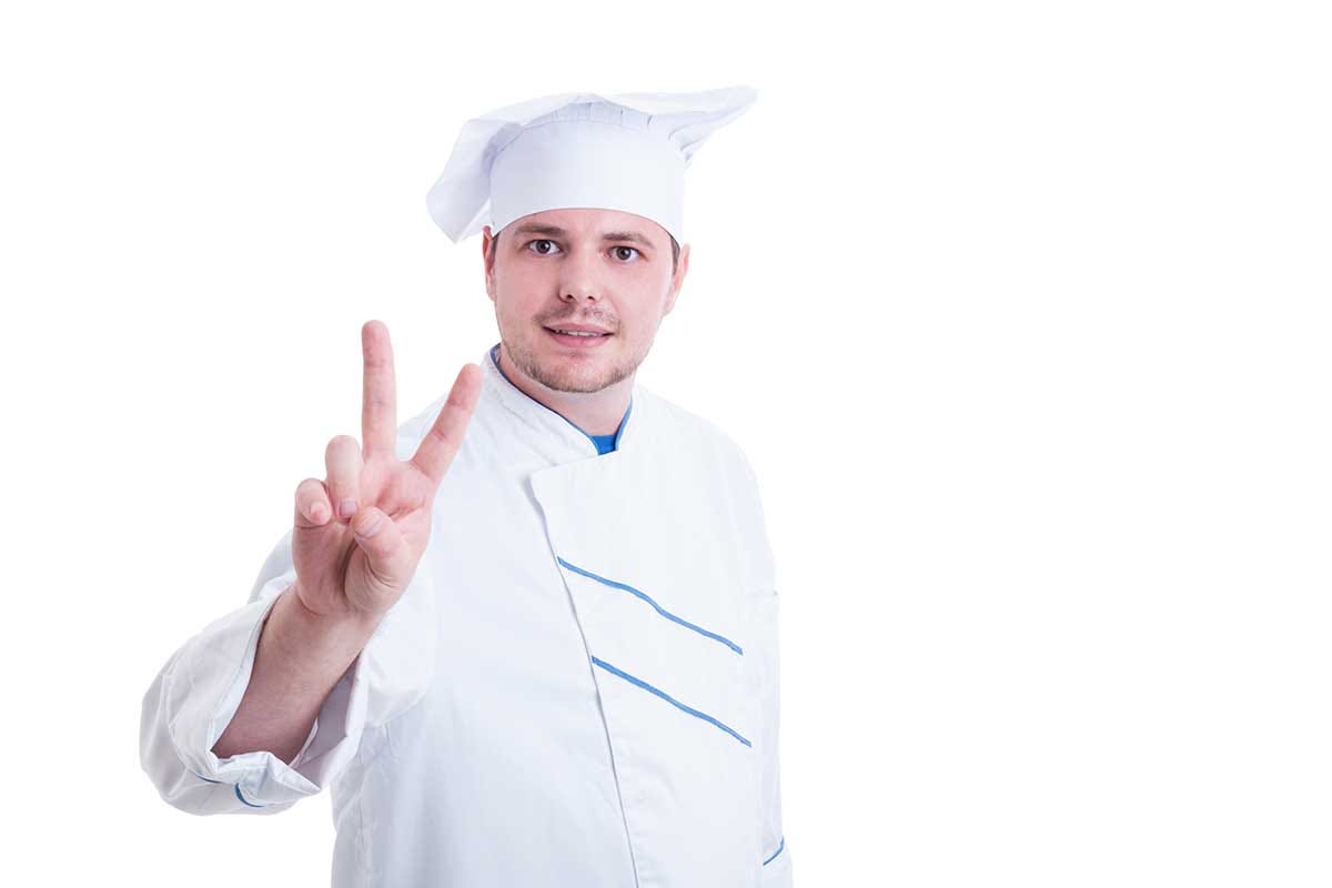 Con la collaborazione di Uni, la Federazione italiana cuochi ha normato il lavoro del cuoco Federcuochi ce l'ha fatta: la figura del cuoco ha la sua certificazione
