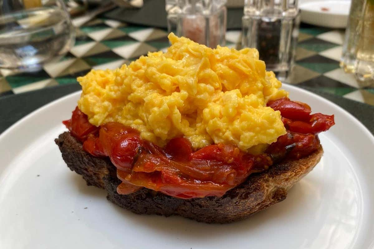 Il brunch estivo più raffinato di Milano? È a La Cupola, ed è EGGSquisite Il brunch estivo più raffinato di Milano? È a La Cupola, ed è EGGSquisite