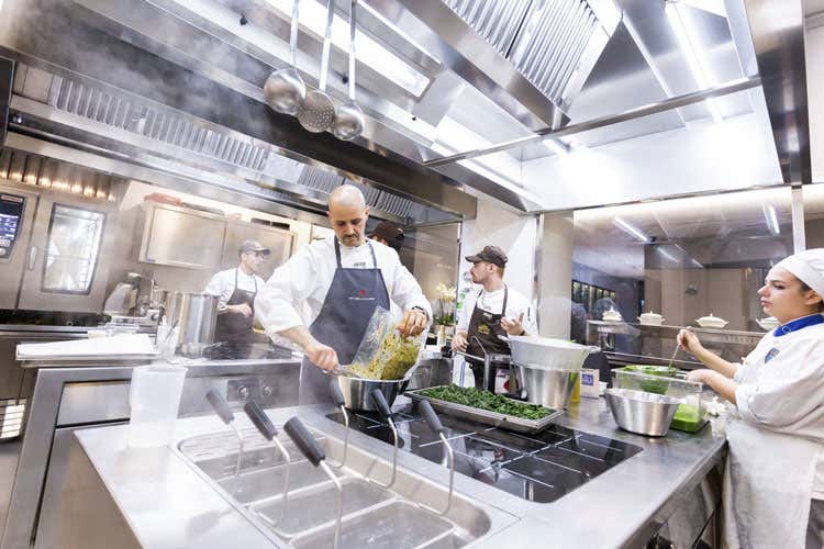(Da Milano a Dubai, via Senigallia La firma di Berto’s sulle cucine) (Da Milano a Dubai, via Senigallia La firma di Berto’s sulle cucine)