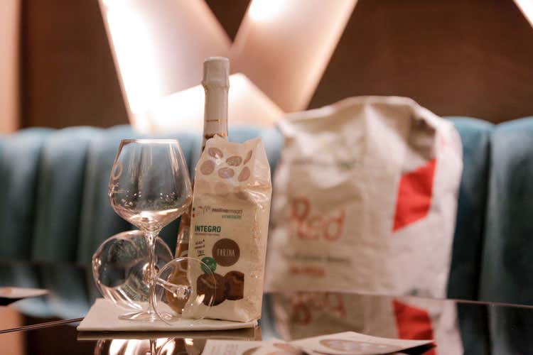 (Da Pino in Duomo le invenzioni di Barreca con le farine griffate Molino Magri) (Da Pino in Duomo le invenzioni di Barreca con le farine griffate Molino Magri)