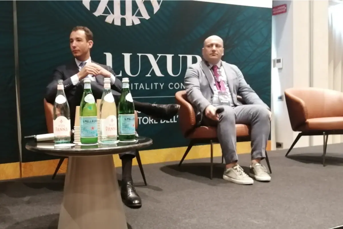Da sinistra Luigi Passera e Luca Marinelli alla Luxury Hospitality Conference Il lusso nell'hotellerie? &ldquo;&Egrave; un mix tra eccellenza, creativit&agrave; e tradizione&rdquo;