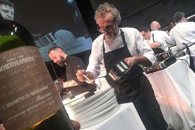Massimo Bottura (Da Valdobbiadene a Montalcinoper realizzare il sogno di un grande rosso) Massimo Bottura (Da Valdobbiadene a Montalcinoper realizzare il sogno di un grande rosso)