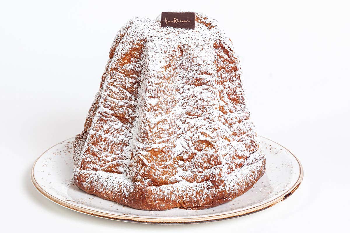 Pandoro di Massari (credito foto: Carlo Fico) Iginio Massari in Abruzzo per una masterclass sui grandi lievitati