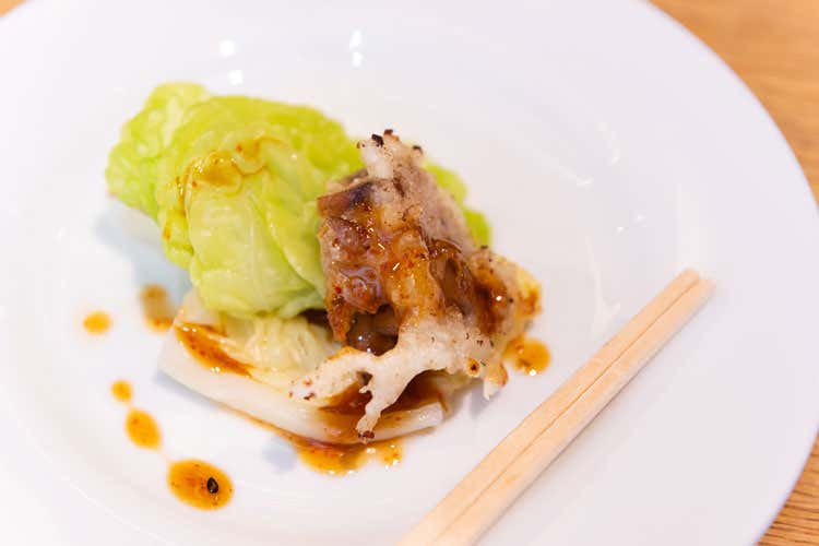 (Daniel Canzian e il gusto di rivisitareNel suo ristorante le primizie di Nagasaki) (Daniel Canzian e il gusto di rivisitareNel suo ristorante le primizie di Nagasaki)