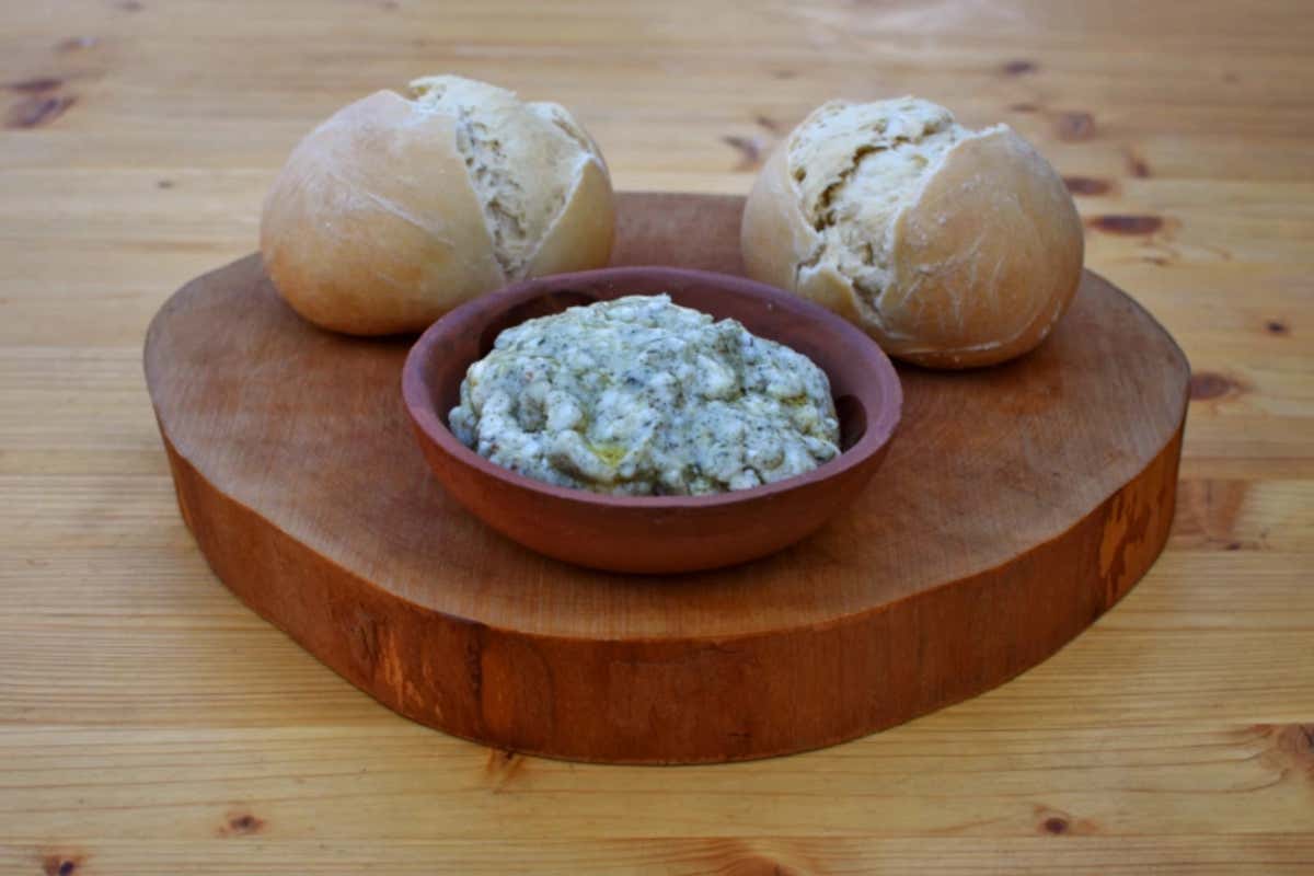 Il Moretum e i sapori di Pompei: un viaggio nella cucina della Roma antica