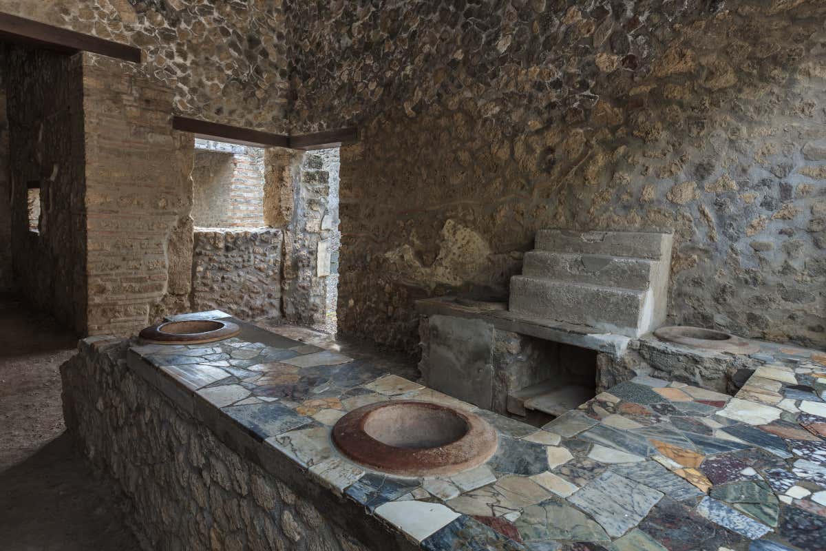 Il Moretum e i sapori di Pompei: un viaggio nella cucina della Roma antica