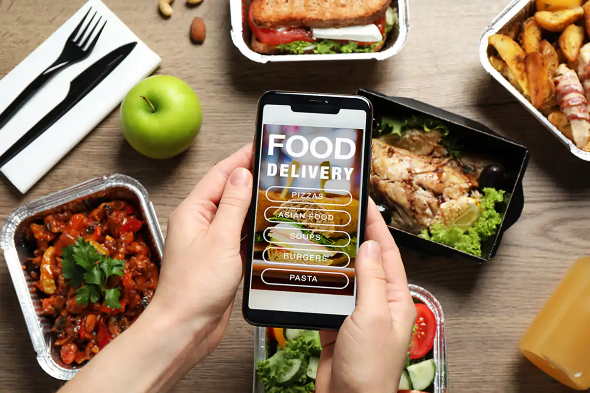 Dark kitchen e delivery: sicuri di essere attrezzati al meglio? Dark kitchen di successo? Servono le attrezzature giuste