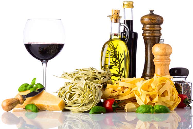 A rischio oltre ai formaggi anche la pasta, il vino, il prosciutto e l'olio (Dazi Usa, export a rischio crolloTrema tutto l&rsquo;agroalimentare)