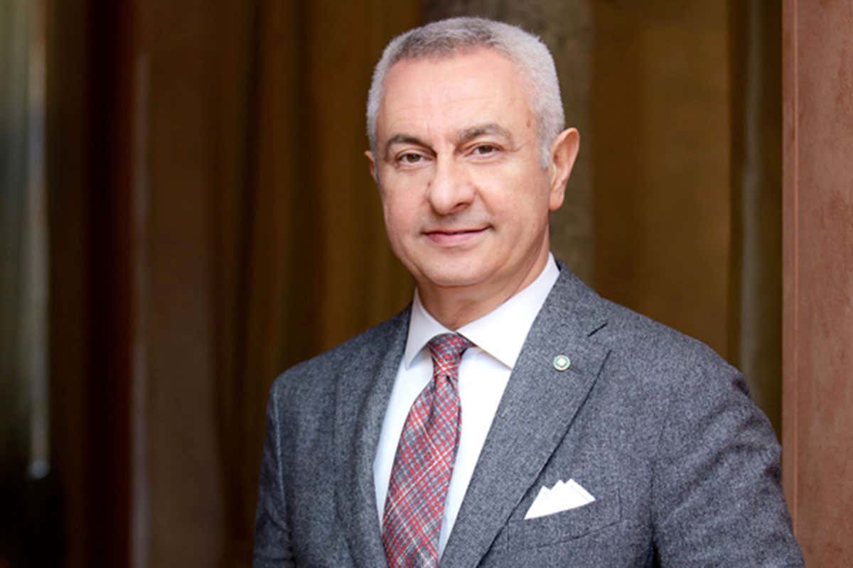 Damiano De Crescenzo Negli hotel manca personale. I direttori: Colpa di tutti, bisogna fare rete Damiano De Crescenzo Negli hotel manca personale. I direttori: Colpa di tutti, bisogna fare rete