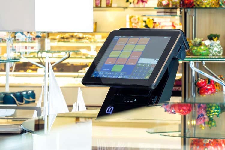 Finanziamenti a fondo perduto per i ristoranti - Cig, affitti, suolo pubblico e spesa Gli aiuti del governo a locali e hotel