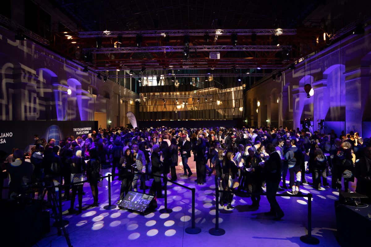 Un'edizione passata a Nuvola Lavazza Degustando arriva a Milano. Chef stellati e cantine da tutta Italia protagonisti della serata