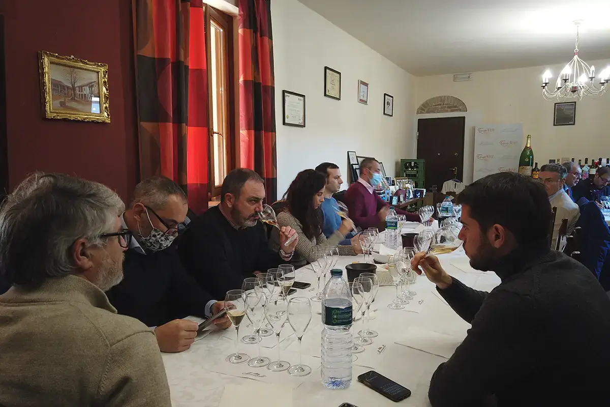 Con il tappo giusto è tutto un altro vino, il test di Monsupello