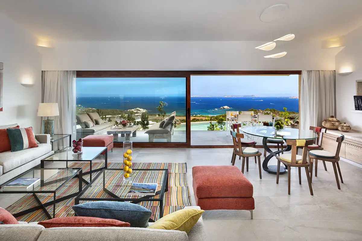 Una delle suite esclusive del Resort Valle dell'Erica 5 stelle Nei Delphina resorts 